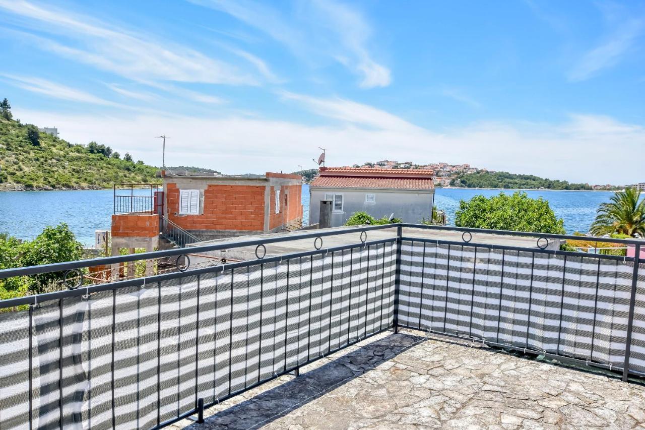 Apartments Matas Рогозница Екстериор снимка
