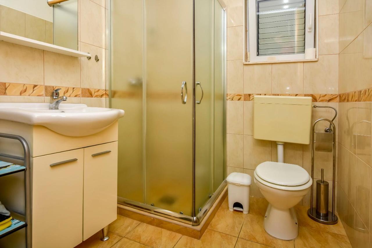 Apartments Matas Рогозница Екстериор снимка